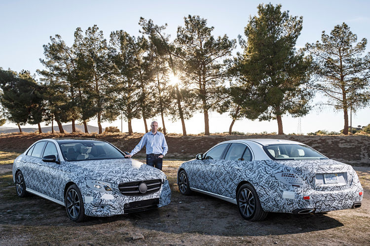Jens Meiners durfte die neue E-Klasse ausgiebig auf Herz und Nieren prüfen. (Foto: Daimler)