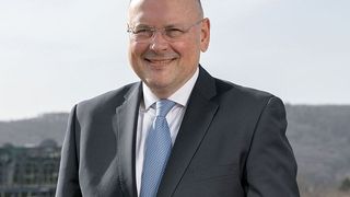 Seit dem 1. Januar ist Schönbohm Präsident der Bundesakademie für öffentliche Verwaltung (BAköV) im Bundesministerium des Innern und für Heimat (BMI) und Sonderbeauftragter für die Modernisierung der Fortbildungslandschaften des Bundes. (© BAköV)