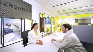 „Konzipiert, um den Kunden in den Fokus zu rücken und einen einfachen und klaren Austausch zu ermöglichen“, wird Marketingchefin Rebecca Reinermann in einer Pressemitteilung zitiert. (Bild: Opel)