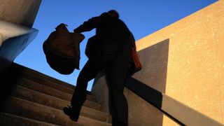 Betrüger kommen häufig aus den Unternehmen selbst. Fraud-Management-Systeme schützen die Informationen. (Archiv: Vogel Business Media)