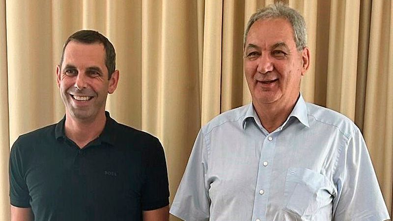 Christian Thomé (l.) und Harald Hahn führen den ASA-Fachbereich Diagnose und Abgasmessgeräte in den nächsten zwei Jahren gemeinsam.(Bild:  ASA)