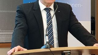 „Bundesminister Altmaier hat unlängst die Wirtschaftskrise in Deutschland für beendet erklärt. Dies gilt nicht für weite Teile der Industrie“, sagt Dr. Heinz-Jürgen Prokop. (Schnell)