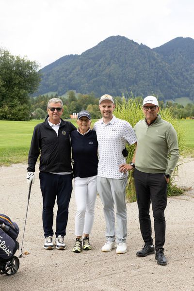 (v. l.) Markus Kindl, Paula Beckerbauer, Milan Dörnhöfer und Michael Huber (beide WithSecure) (Bild: Hans Breitenfellner)