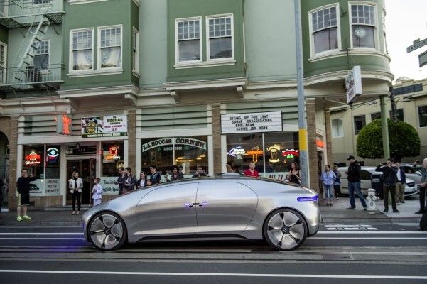 Mercedes-Benz F 015 Luxury in Motion in San Francisco. Die Vision: Mehr Lebensqualität für alle Stadtbewohner (Mercedes-Benz)