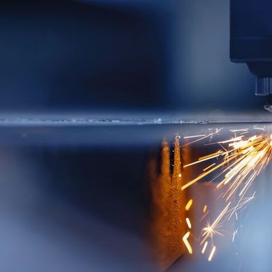 Um 21 Prozent übertraf der Wert sämtlicher Bestellungen im Juni den Vorjahresmonat, getrieben vor allem durch starke Auslandsaufträge. (Bild: © Parilov - stock.adobe.com)