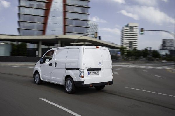 Der elektrische Kleintransporter Nissan e-NV200 verbindet das Beste aus zwei Welten (Nissan)