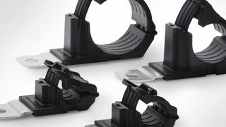 Den Ratchet P-Clamp von Hellermanntyton gibt es in vier Größen, die einen Durchmesserbereich zwischen 6,2 bis 51 mm abdecken, wie es heißt. Diese Kabelschelle mit Ratschenverschluss ist aus robustem Kunststoff gefertigt und wieder verwendbar. (Hellermanntyton)