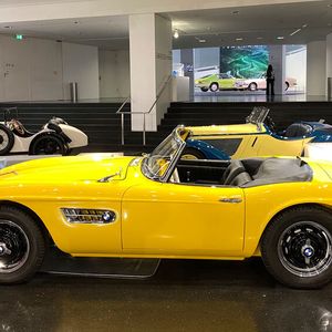 Legendäres Design-Vorbild für den erschwinglichen BMW Z3 war der exklusive V8-Roadster BMW 507 aus den 50er-Jahren.(Bild:  autodrom)