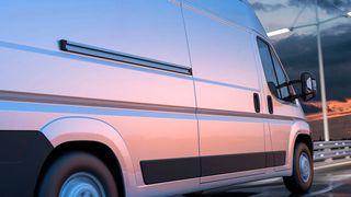 Mit einer digitalisierten Lieferkette optimieren Logistiker die Routen ihrer Fahrzeuge und behalten den Überblick über die Performance ihrer Flotte. (Bild: Pixelci)