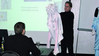 Praktische Übungen stehen im Mittelpunkt der Schulungen.  (Bild: Inspire)