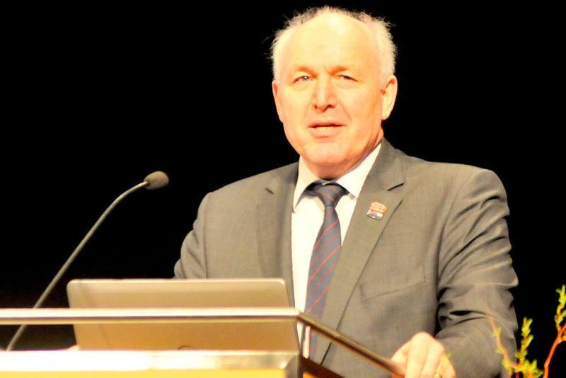 Handwerkskammerpräsident Franz-Xaver Peteranderl: „Die beruflichen Aussichten nach der dualen Ausbildung sind besser als nach einem Studium.“ (Zietz)