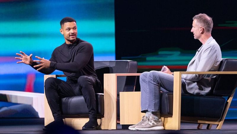 Ein Highlight des Events war das Gespräch zwischen Pax8-EMEA-Chef Harald Nuji und dem Podcaster sowie Unternehmer Steven Bartlett. (Bild: Pax8)