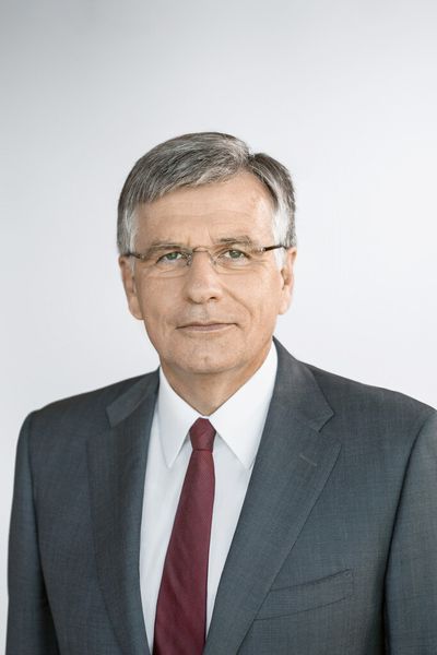 Dr. Hubert Lienhard:  „Wir gehen entschlossen weitere Schritte auf dem Weg, Voith nachhaltig als wettbewerbsfähigen Technologieführer im digitalen Zeitalter aufzustellen.“ (Bild: Voith)