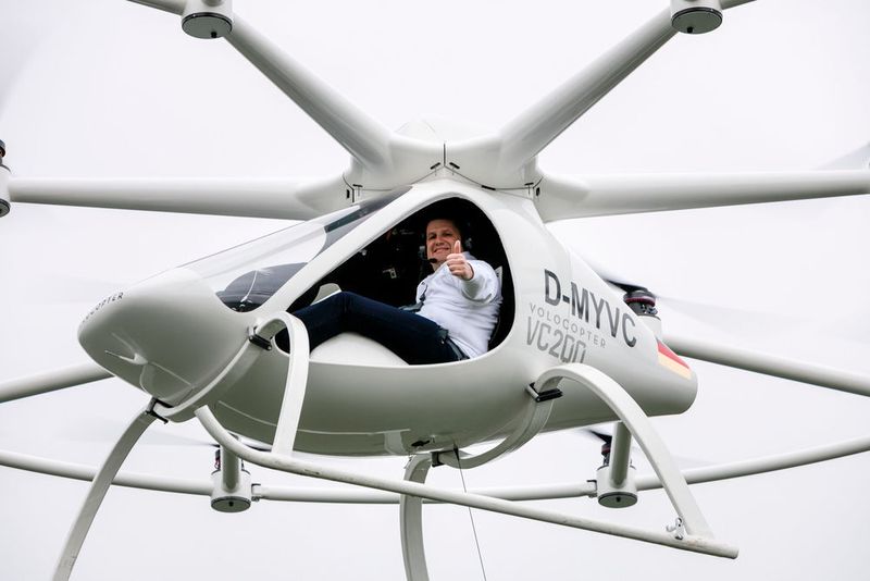 Die Bruchsaler seien die ersten gewesen, die eine Zulassung für bemannte voll-elektrische Flüge erhalten haben.  (Volocopter)