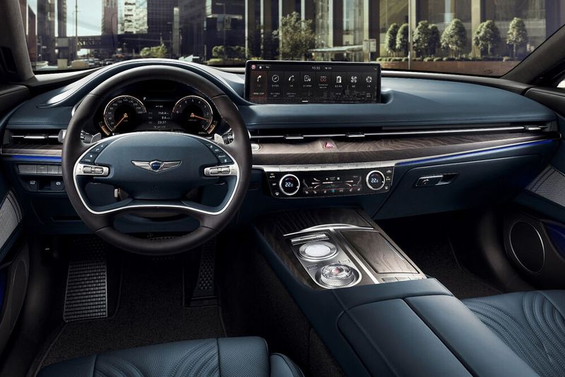 Schalter und Knöpfe haben im Innenraum des G80 Seltenheitswert. (Bild: Genesis)