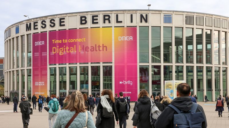 Die diesjährige DMEA findet vom 21. bis 23. April 2026 in der Messe Berlin statt.(Bild:  © Messe Berlin GmbH)