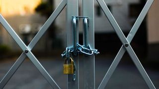 Sensible Systeme und deren Daten sind ein attraktives Ziel für Cyberkriminelle. Doch es gibt Möglichkeiten, wie ungewollte Zugriffe verhindert und Angreifer im wahrsten Sinne des Wortes ausgesperrt werden können. (Bild: gemeinfrei)