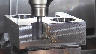 Rother Technologie verrät, wie die kryogen gekühlte Zerspanung schwieriger Werkstoffe, wie Titan- und Nickellegierungen, per CO2 prozesssicher und richtig angegangen werden sollte. In einem Arbeitskreis hat das Unternehmen außerdem ein Gesamtkonzept mitentwickelt, das herstellerunabhängig aufzeigt, wie das Ganze richtig funktioniert. (Rother Technologie)