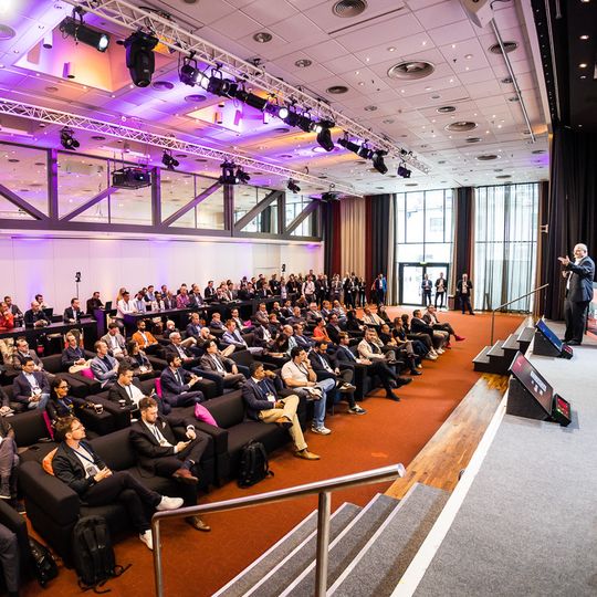 Der Veranstalter der Automotive Masterminds Conference erwartet ungefähr 350 Teilnehmer.(Bild:  Anne Großmann Fotografie)
