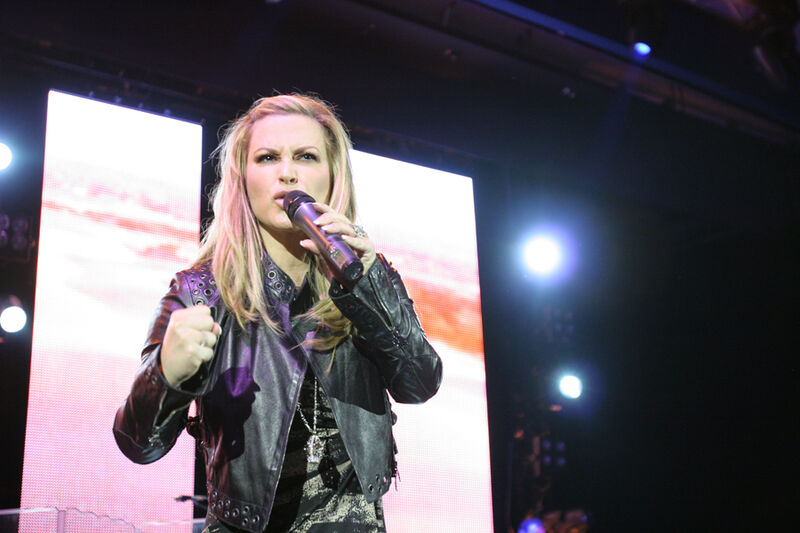 Popstar Anastacia hielt das Publikum mit ihrer Performance in Bann. (Archiv: Vogel Business Media)