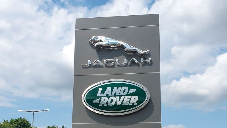 Jaguar Land Rover Deutschland geht als Gewinner aus dem einstweiligen Verfügungsverfahren hervor.(Bild:  Mauritz - VCG)