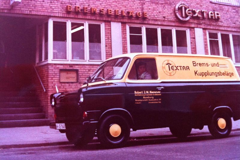 Textar unterhielt mithilfe regionaler Händler schon immer einen guten und direkten Kontakt zu seinen Werkstattkunden. (Bild: Textar)