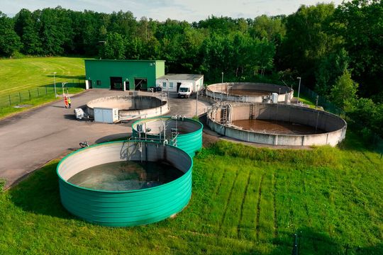 Kläranlage Colditz im Landkreis Leipzig: Hier setzt Veolia Wasser Deutschland auf moderne Online-Analytik, um die verschärften Anforderungen der EU-Kommunalabwasserrichtlinie KARL zuverlässig zu erfüllen. (Bild:  Endress+Hauser)
