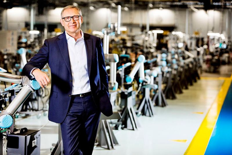 Jürgen von Hollen, CEO und Geschäftsführer, Universal Robots (Deutschland): „Kleinen und mittleren Unternehmen im Werkzeugmaschinenbau bietet die Automatisierung zahlreiche Vorteile. (Bild: Nils Lund Pedersen; Universal Robots )