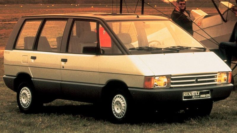 1984 startete die Ära der Großraumlimousinen – unter anderem mit dem Renault Espace. Er gilt als Vorreiter in Sachen Van. Bis Oktober 2002 entstand das Modell beim Auftragsfertiger Matra, seither produziert Renault den Van selbst.  (Bild: Renault)