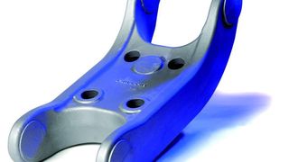 Bild 1: Topologie- und fertigungsoptimierter Lenker aus EN-GJS-500-7. Kennzeichnend für dieses Gussteil ist ein gleichmäßig niedriges Spannungsniveau im Bauteilinnern. (Archiv: Vogel Business Media)