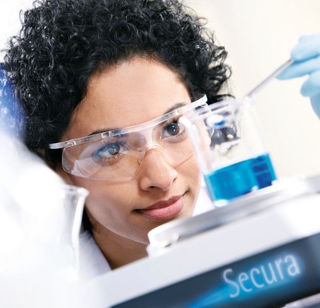 Abb.1: Mit Practum, Quintix und Secura präsentiert Sartorius eine ganz neue Generation von Laborwaagen. Dank einer ausgefeilten Produktionslogistik können Kunden zwischen insgesamt 355 Modellvarianten wählen. (Bild: Sartorius)