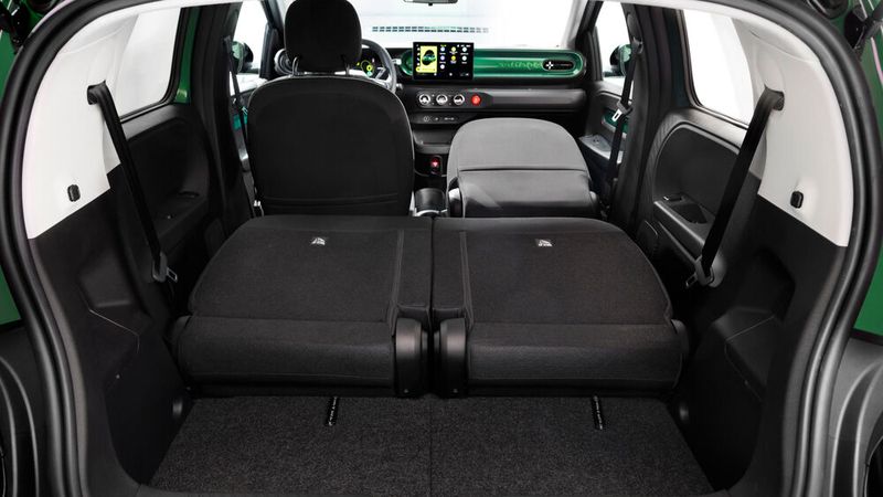 Fast einen Kubikmeter Ladegut soll der erweiterte Kofferraum fassen. (Bild: Renault)