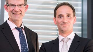 Die beiden Escha Geschäftsführer Dipl.-Ing. Dietrich Turck (links) und Dipl.-Wirt.-Ing. Marco Heck (rechts). (Escha)
