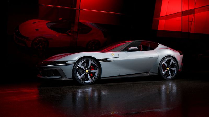 Knapp 400.000 Euro wird der Ferrari 12Cilindri kosten. (Bild: Autoren-Union Mobilität/Ferrari)
