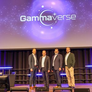 Die Geschäftsführer von Gamma (v. l.)  Christoph Scheuermann (Produktmanagement, Marketing und Operations von Starface), Andreas Hampel (Gamma Communications), Thomas Weiß (CTO von Starface) und Alexander Seyferth (Geschäftsführer Gamma Sales) begrüßen die Gäste der Gammaverse 2026. (Bild:  frankysphotographix@gmail.com)