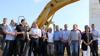 Der geplante Neubau ist laut Geschäftsführer Dietrich Turck ein eindeutiges Bekenntnis zum Standort Halver und kann bei zukünftigem Bedarf um zusätzliche 5200 m² erweitert werden. (Bild: Escha)