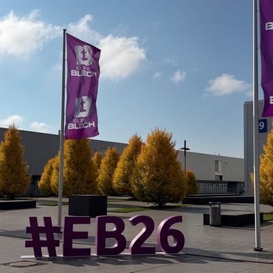 Vom 20. bis 23. Oktober 2026 drehte sich in Hannover wieder alles um Blechbearbeitung. Die Aussteller der Euroblech zeigten dem internationalen Publikum neue und innovative Lösungen. (Bild: Tanja Ponzer)
