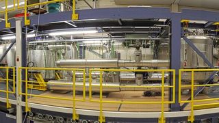 Im Forschungsprojekt Limelisa am KIT werden Komponenten für thermische Großspeicher in einem Flüssigmetallkreislauf getestet.  (Bild: Karsten Litfin, KIT)