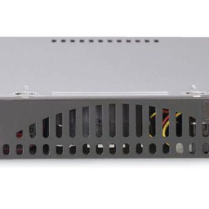 Der Bluechip Serverline R11200s mit Intel Atom C2550 belegt eine Höheneinheit im 19-Zoll-Rack und ist nur 35,6 cm tief.