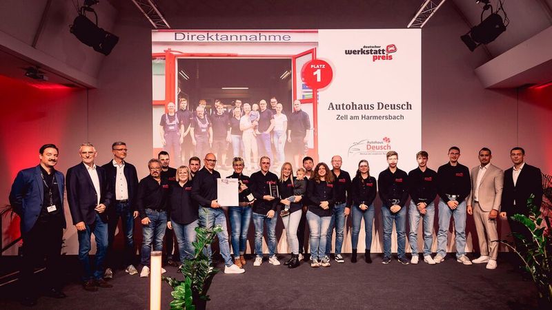 Ob die mitarbeiterfreundliche Unternehmensführung oder die moderne Werkstattaussrüstung, ob die digitalen Prozesse oder die Nachhaltigkeit: Der Betrieb aus dem Schwarzwald kann mit Fug und recht als Vorbild für die freien Werkstätten in Deutschland dienen. (Bild: Stefan Bausewein)