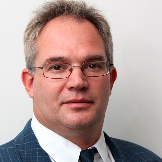 Jörg Kayser, DMT, verrät den Teilnahmern des 9. Schüttgut-Forums wie sich Silobrände wirksam verhindern lassen.(Bild:  DMT)