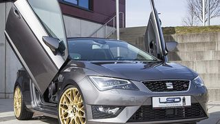 LSD-Schaniere sollen den aktuellen Seat Leon mit dem „Lambo-Effekt“ aufwerten. (Foto: KW Automotive)