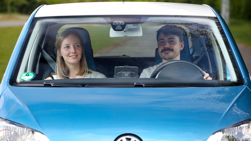 Fahranfänger sollten PS-schwache Autos fahren, findet eine Petition. Fahranfänger sollten PS-schwache Autos fahren, findet eine Petition.