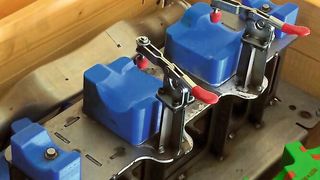 Das ABS-Material ist weich gung, um Kratzer auf polierten Metallblechteilen zu verhindern. Zugleich ist es für diese Anwendung in erforderlichem Maße widerstandsfähig und robust. (Bild: Mawe Presstec)