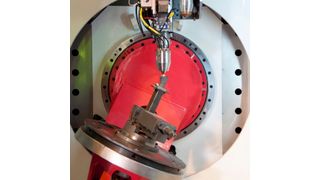 „Mobile“ und „Magic 2.0“ sind 5-Achs-Maschinen mit CNC-Steuerung, die nach dem Laser Metal Deposition (LMD)-Verfahren arbeiten und in Zusammenarbeit mit dem französischen Maschinenbaukonzern Fives speziell für Industriekunden konzipiert wurden. (Bild: BeAM)