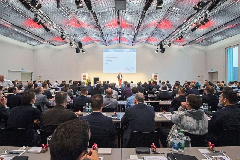 Das SMM InnovationsFORUM Fertigung lockte über 200 Besucher nach Luzern.  (Natalie Szathmáry)