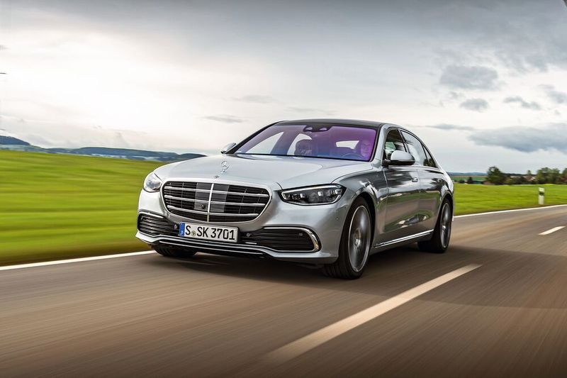 Unter anderem besonders luxuriöse Modelle haben nach Angaben von Mercedes-Benz den weltweiten Absatz in den ersten Monaten befeuert.(Bild:  Mercedes-Benz)