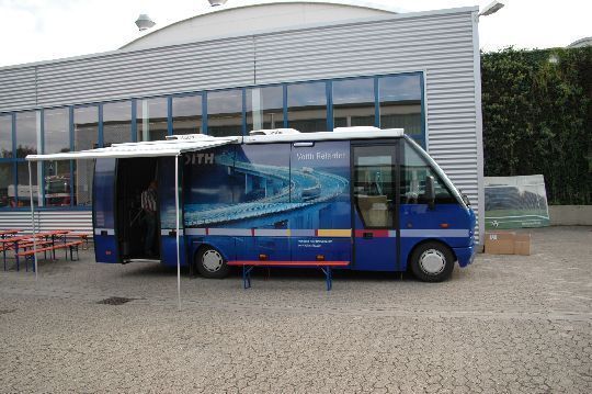 Voith (Retarder) war mit einem Messebus vor Ort (Archiv: Vogel Business Media)