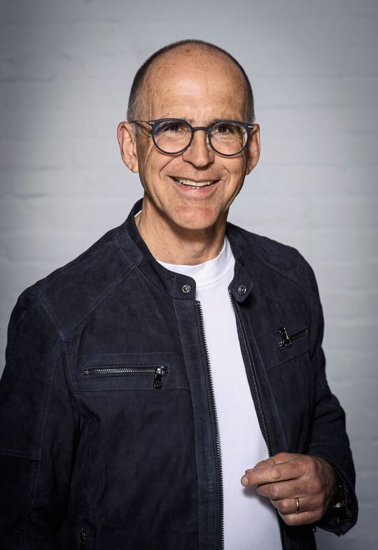 „Beim ersten Kennenlernen ist die menschliche Komponente wichtig“, weiß Rhetoriktrainer Peter Flume.(Bild:  ©2022 Tom Pingel Fotografie)