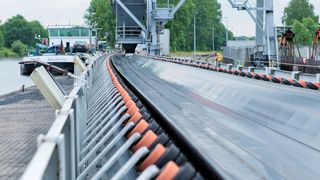 Abb. 1: Den Maßstab in Bezug auf die Qualität suchte Contitech konzernintern. Das elektronische Überwachungssystem für Fördergurte ist so zuverlässig wie ein ABS-System im Auto. (Bild: Contitech)